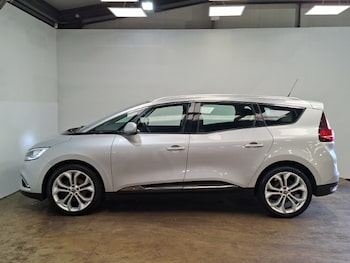 Used Renault Grand Scenic 2020 for sale - 79501362: Photo