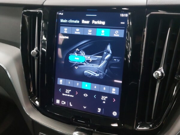 Used Volvo XC60 2023 for sale - 75702110: Photo 15