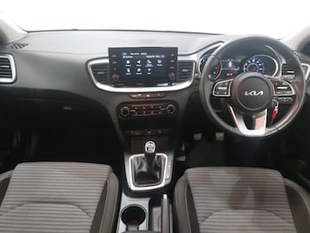 Used Kia Ceed 2023 for sale - 77439460: Photo