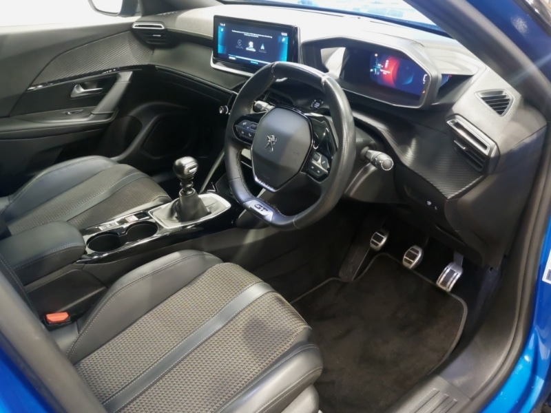 Used Peugeot 2008 2021 for sale - 76987357: Photo 18