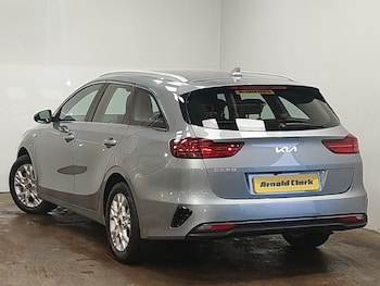 Used Kia Ceed 2023 for sale - 77518163: Photo