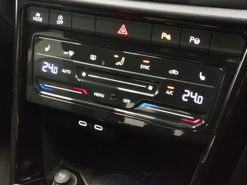 Used Volkswagen T-Roc 2025 for sale - 76970156: Photo 13