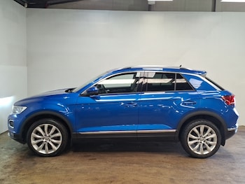 Used Volkswagen T-Roc 2018 for sale - 79433071: Photo