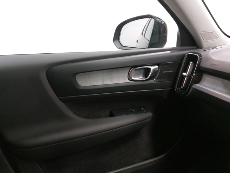 Used Volvo XC40 2024 for sale - 77126387: Photo 15