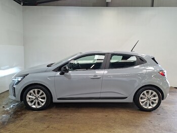 Used Renault Clio 2025 for sale - 79056495: Photo