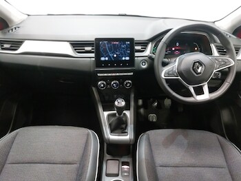 Used Renault Captur 2022 for sale - 77183631: Photo