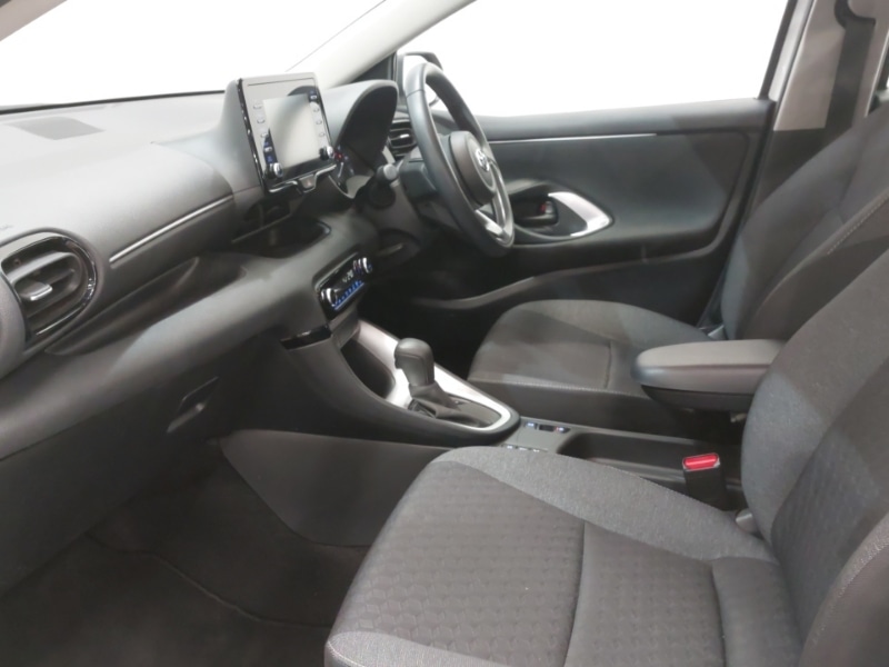 Used Toyota Yaris 2023 for sale - 77352599: Photo 5