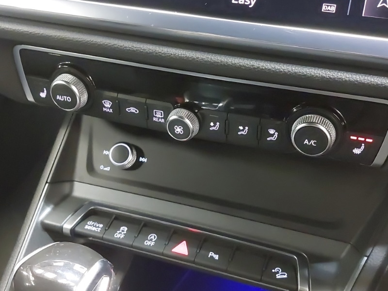 Used Audi Q3 2020 for sale - 77623481: Photo 13