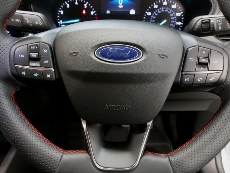 Used Ford Focus 2023 for sale - 76543401: Photo 16