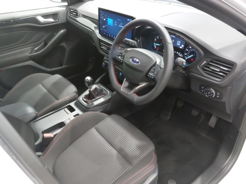 Used Ford Focus 2023 for sale - 76543401: Photo 18