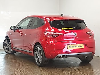 Used Renault Clio 2023 for sale - 77689659: Photo