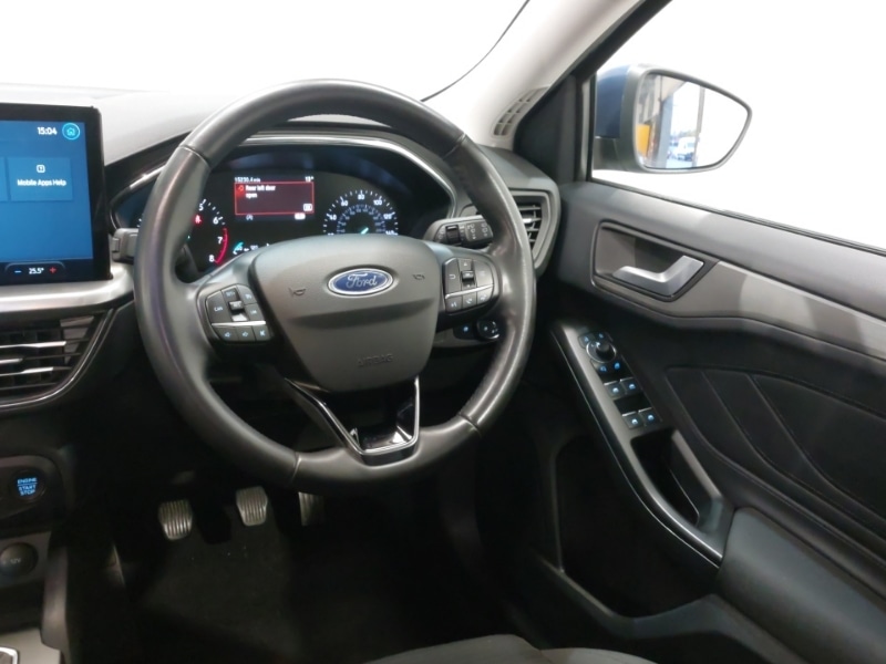 Used Ford Focus 2023 for sale - 76737063: Photo 11