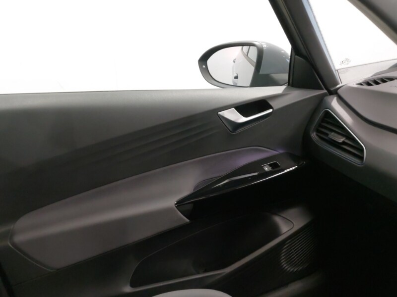 Used Volkswagen ID.3 2023 for sale - 76749136: Photo 16
