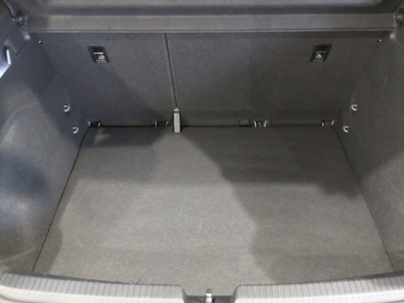 Used Volkswagen ID.3 2023 for sale - 76749136: Photo 8