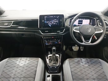 Used Volkswagen T-Roc 2024 for sale - 77731322: Photo