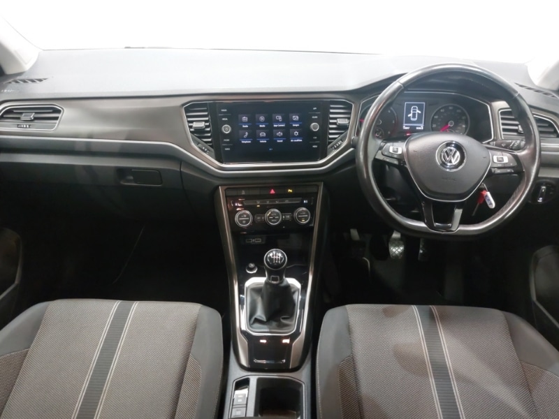 Used Volkswagen T-Roc 2019 for sale - 77623508: Photo 2