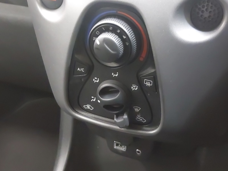 Used Toyota AYGO 2021 for sale - 78146858: Photo 13