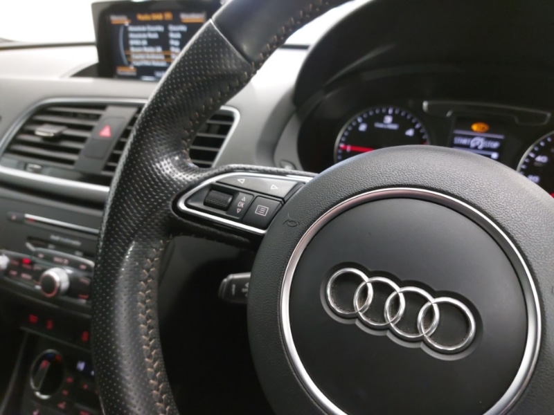 Used Audi Q3 2018 for sale - 77410079: Photo 17