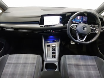 Used Volkswagen Golf 2021 for sale - 77039320: Photo