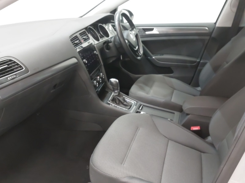 Used Volkswagen Golf 2019 for sale - 78203085: Photo 5