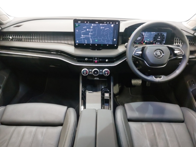 Used Skoda Superb 2024 for sale - 76533056: Photo 2