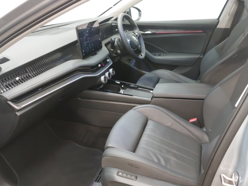 Used Skoda Superb 2024 for sale - 76533056: Photo 5