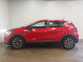 Used Renault Captur 2023 for sale - 78253387: Photo