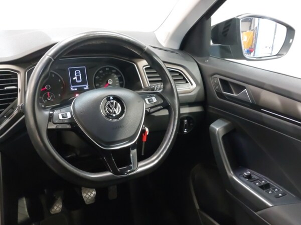 Used Volkswagen T-Roc 2018 for sale - 76238083: Photo 11