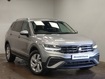 Used Volkswagen Tiguan Allspace 2023 for sale - 77947704: Photo