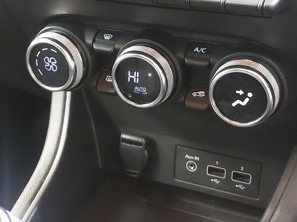 Used Renault Captur 2020 for sale - 76221236: Photo 13