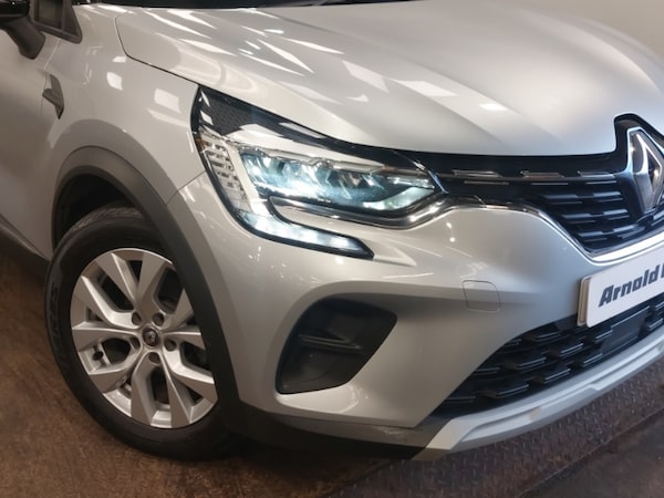 Used Renault Captur 2020 for sale - 76221236: Photo 9
