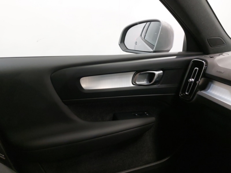 Used Volvo XC40 2024 for sale - 77329650: Photo 16