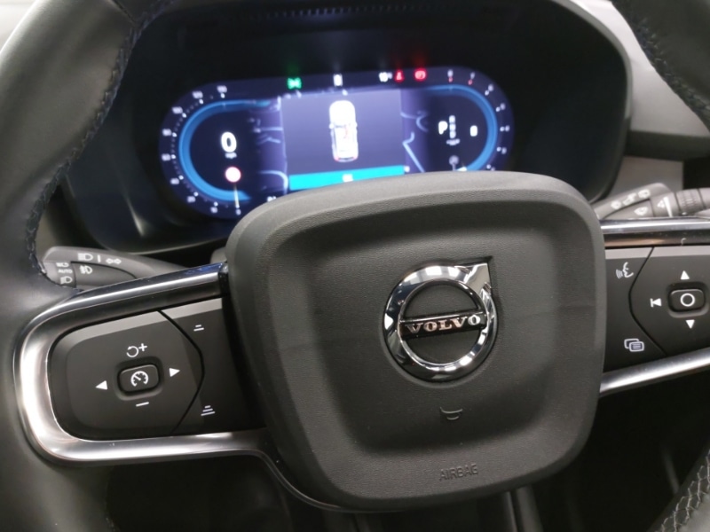 Used Volvo XC40 2024 for sale - 77329650: Photo 17