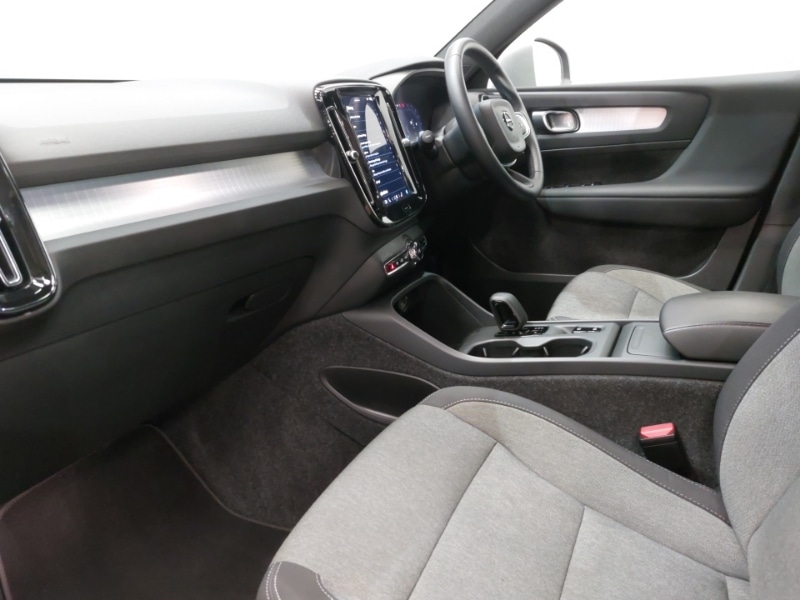 Used Volvo XC40 2024 for sale - 77329650: Photo 5