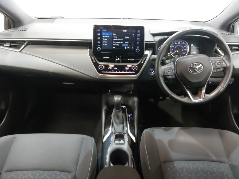 Used Toyota Corolla 2019 for sale - 76560621: Photo 2