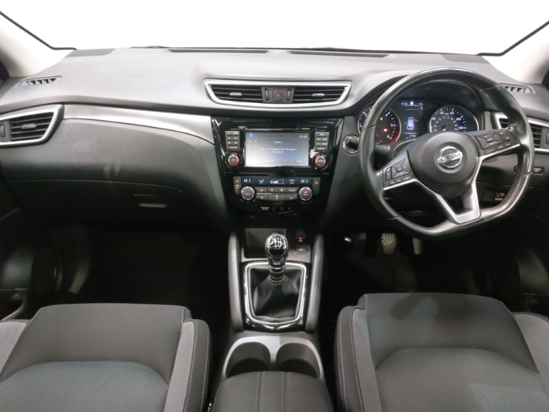 Used Nissan Qashqai 2018 for sale - 76630727: Photo 2