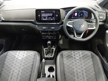 Used Volkswagen T-Cross 2024 for sale - 76174520: Photo