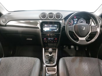 Used Suzuki Vitara 2023 for sale - 76121178: Photo 2