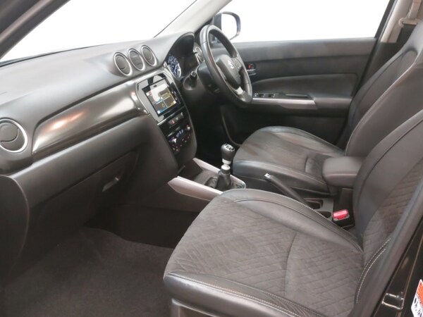 Used Suzuki Vitara 2023 for sale - 76121178: Photo 5