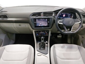 Used Volkswagen Tiguan Allspace 2023 for sale - 78151398: Photo