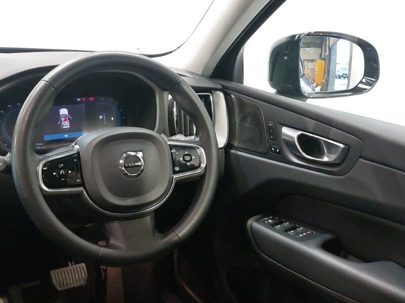 Used Volvo XC60 2023 for sale - 77495228: Photo 10