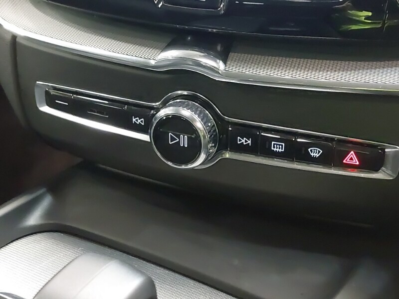 Used Volvo XC60 2023 for sale - 77495228: Photo 13