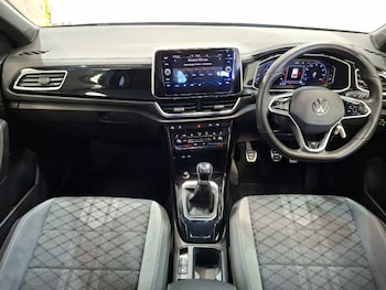 Used Volkswagen T-Roc 2022 for sale - 79493112: Photo