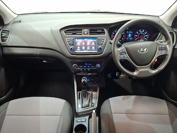 Used Hyundai i20 2019 for sale - 79586758: Photo