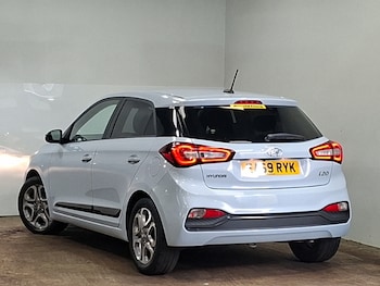 Used Hyundai i20 2019 for sale - 79586758: Photo
