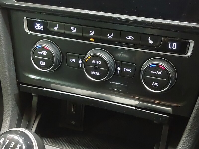 Used Volkswagen Golf 2019 for sale - 76502345: Photo 13