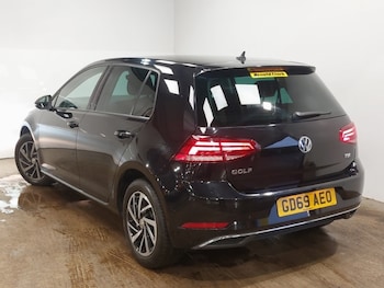 Used Volkswagen Golf 2019 for sale - 76502345: Photo