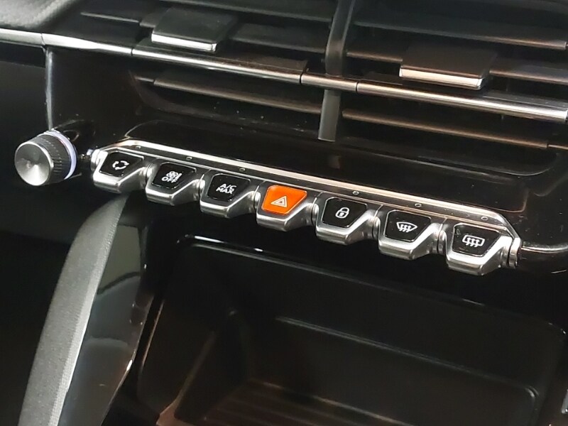 Used Peugeot 208 2023 for sale - 76493530: Photo 13