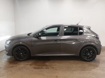 Used Peugeot 208 2023 for sale - 76493530: Photo