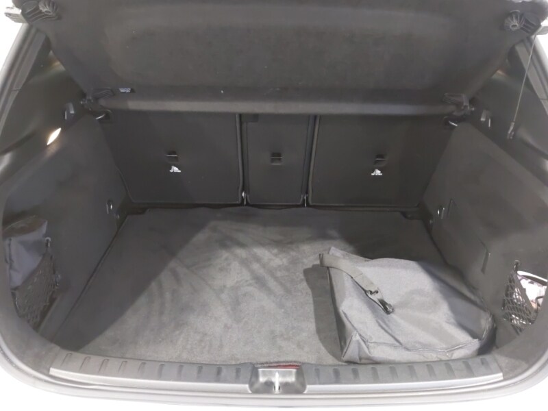 Used Mercedes-Benz GLA 2022 for sale - 76543382: Photo 8